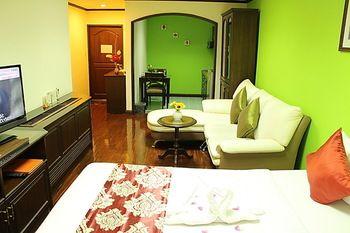 Yellow Ribbon Hills Boutique Suites