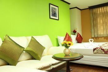 Yellow Ribbon Hills Boutique Suites