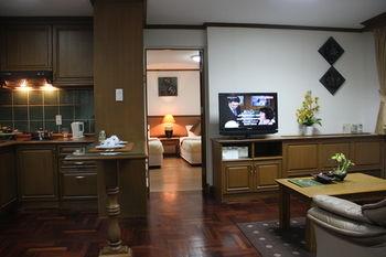 Yellow Ribbon Hills Boutique Suites