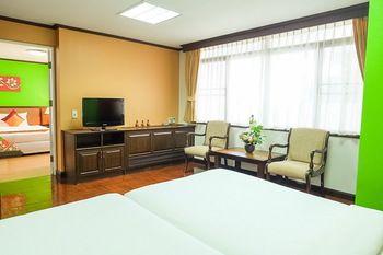 Yellow Ribbon Hills Boutique Suites