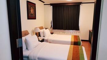 Yellow Ribbon Hills Boutique Suites