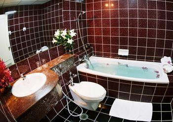 Yellow Ribbon Hills Boutique Suites