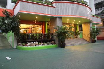 Yellow Ribbon Hills Boutique Suites