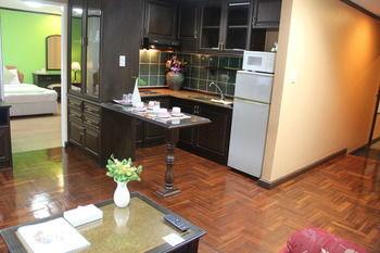 Yellow Ribbon Hills Boutique Suites