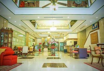 Yellow Ribbon Hills Boutique Suites