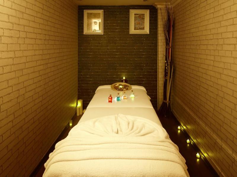 Golden Halic Hotel