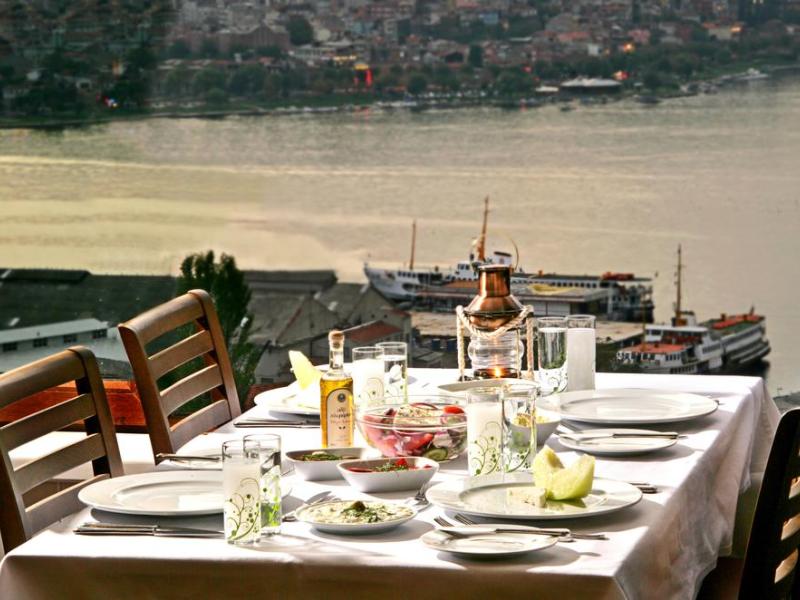 Golden Halic Hotel