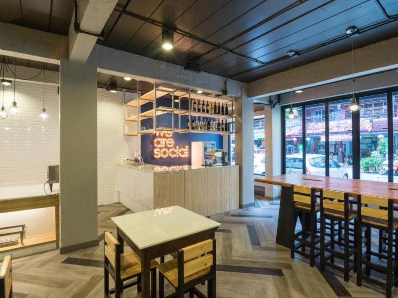 Alfresco Phuket Hotel