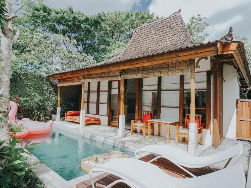 Alam Bidadari Seminyak Villas
