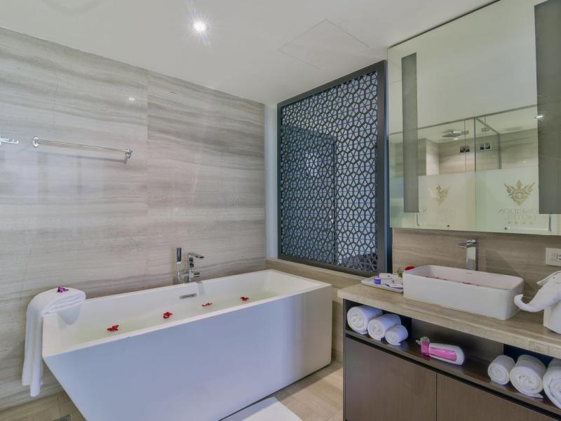 Poseidon Nha Trang Hotel