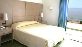 Costa Tiziana Hotel Resort