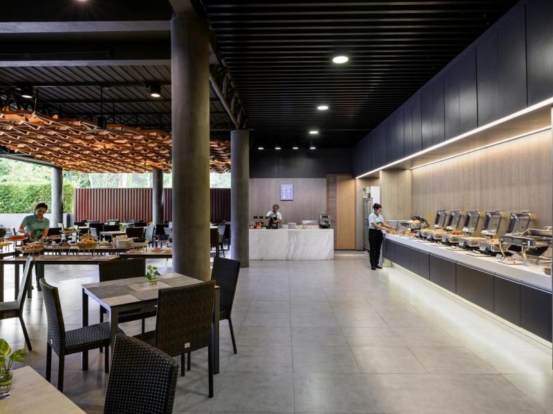 8 Icon by I Galleria Krabi