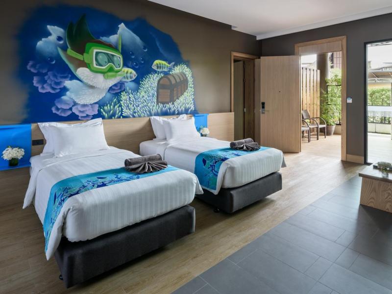 8 Icon by I Galleria Krabi