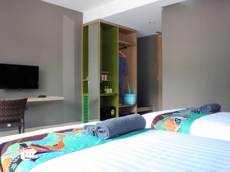 8 Icon by I Galleria Krabi