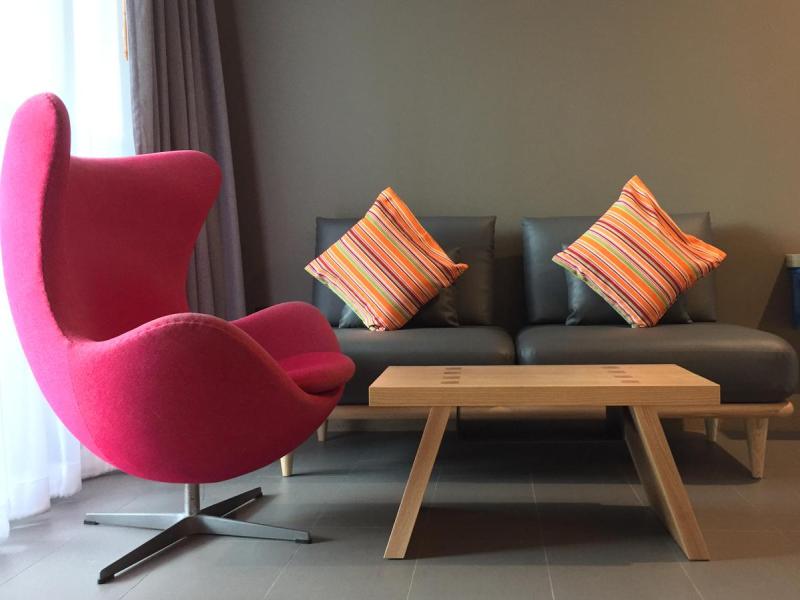 8 Icon by I Galleria Krabi