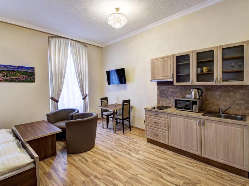 Paderewski Apartments