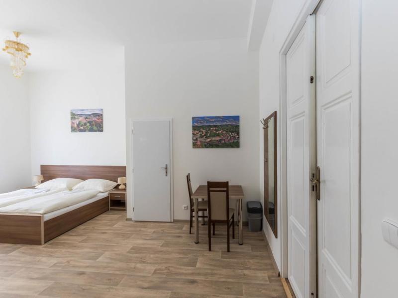 Paderewski Apartments