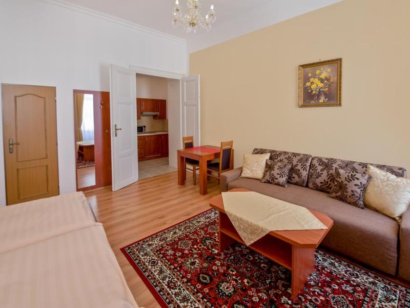 Paderewski Apartments