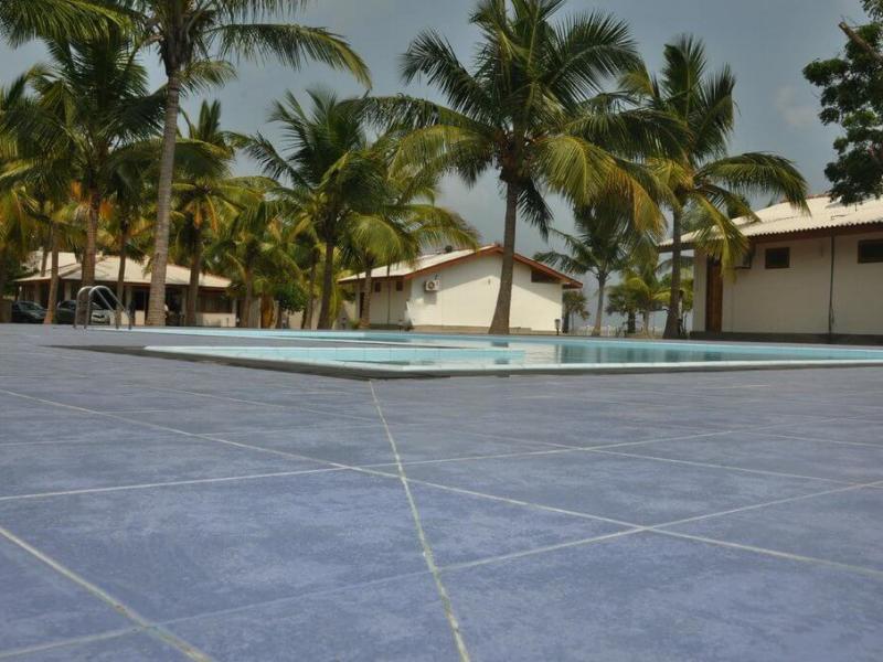 Pearl Oceanic Resort