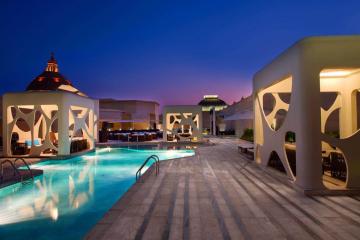 Отель V Hotel Curio Collection By Hilton ОАЭ, Бизнес Бэй, фото 1