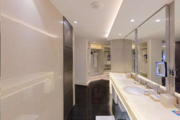 Отель V Hotel Curio Collection By Hilton ОАЭ, Бизнес Бэй, фото 36