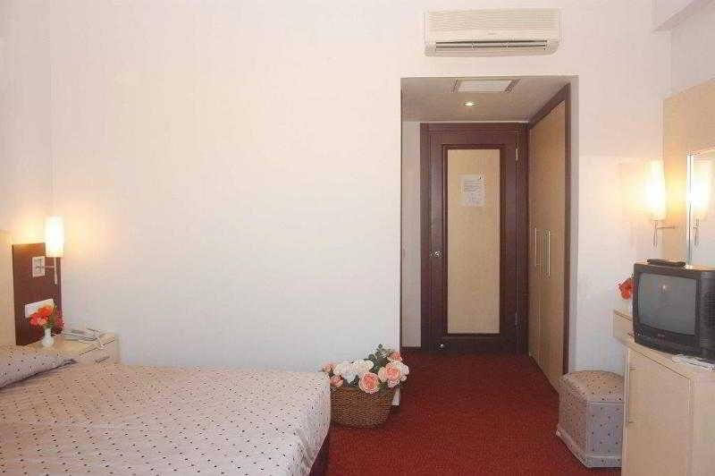 Side Elis Hotel