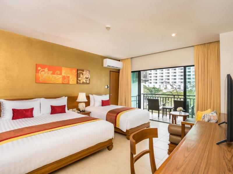 Cosy Beach Hotel