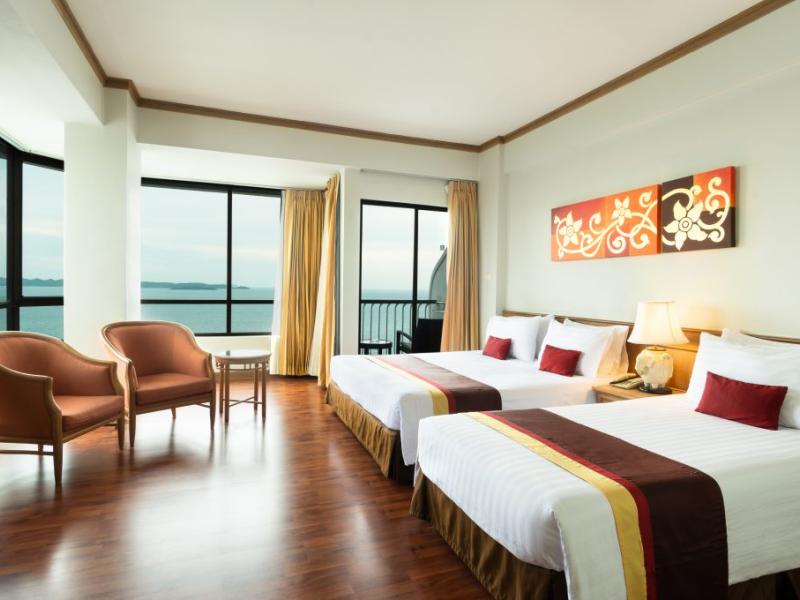 Cosy Beach Hotel