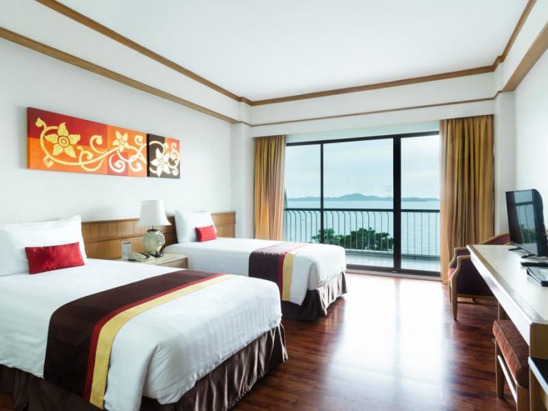 Cosy Beach Hotel