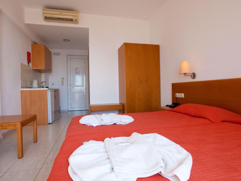 Ziakis Hotel