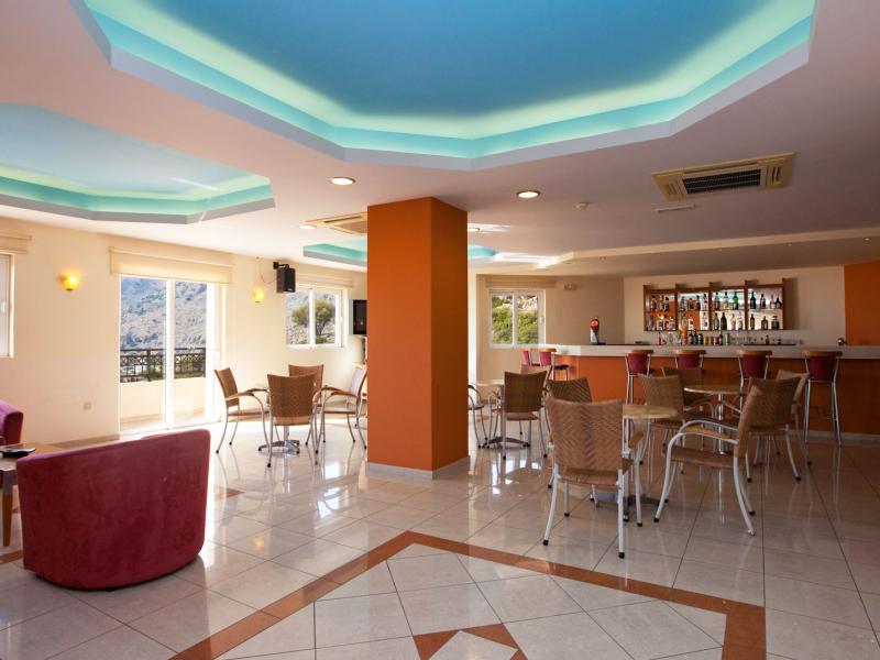 Ziakis Hotel