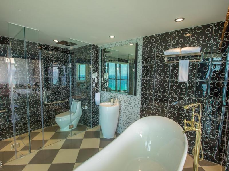 Golden Peak Resort & Spa