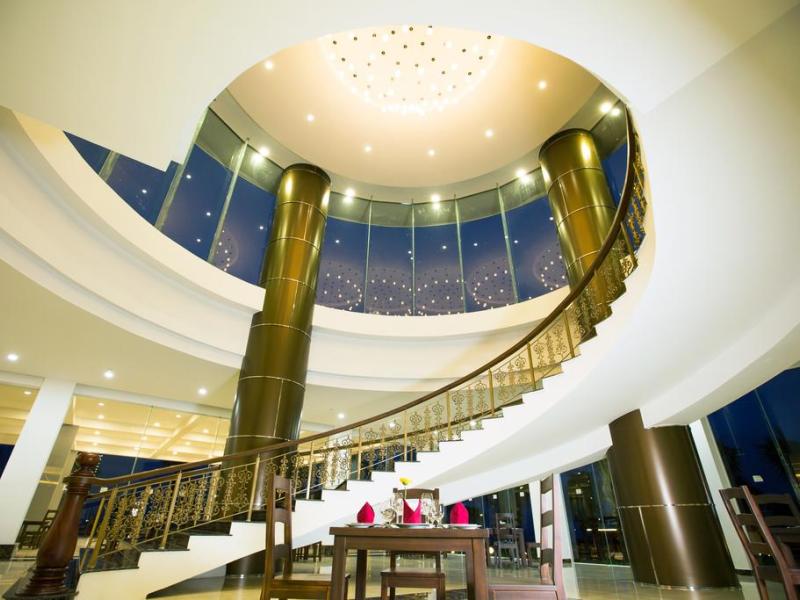 Golden Peak Resort & Spa