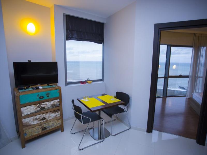 Sea Side Apart Hotel