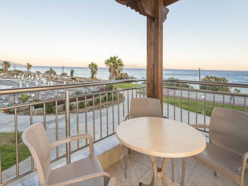 Grand Blue Beach Hotel