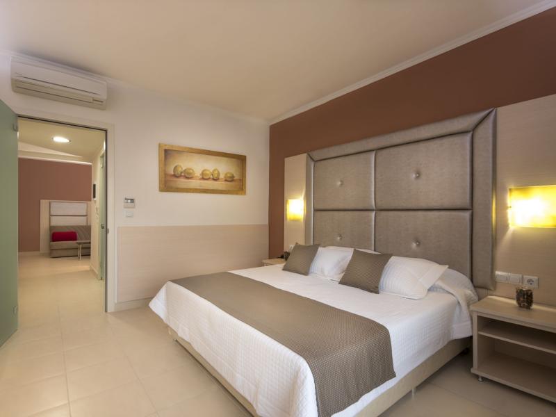 Grand Blue Beach Hotel