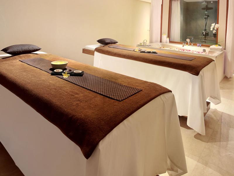 The Bandha Hotel & Suites