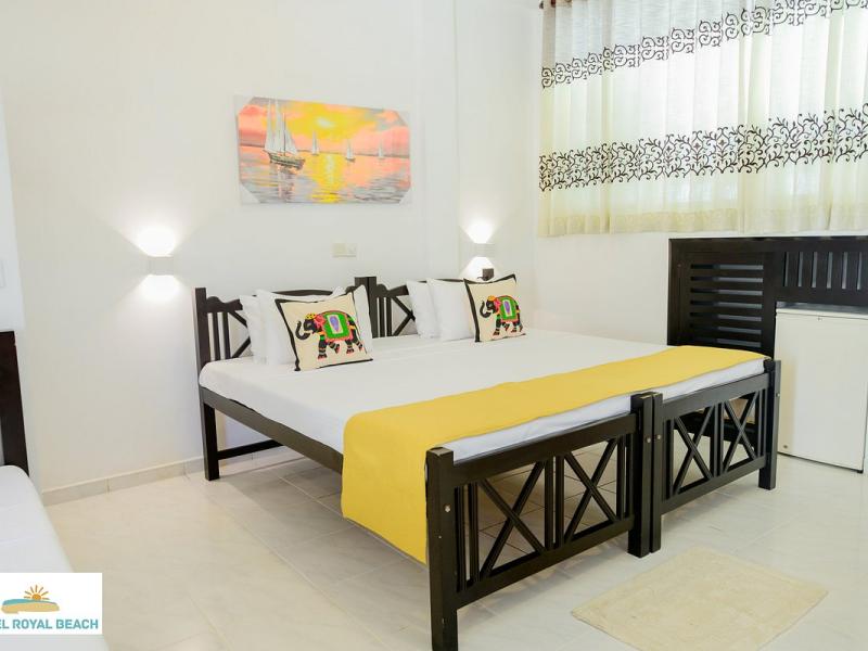 Royal Beach Hotel & Restaurant