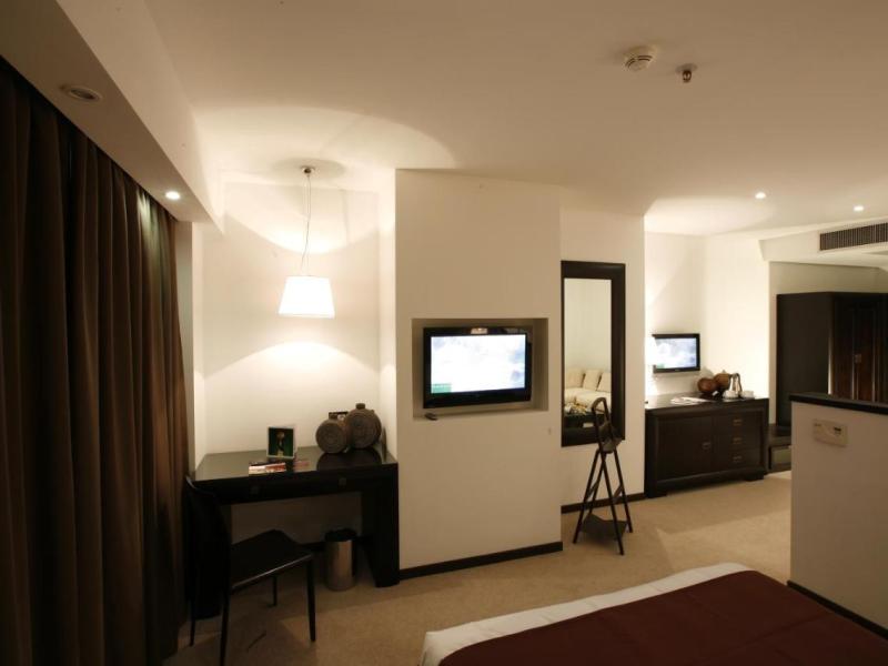 Mira Hotel