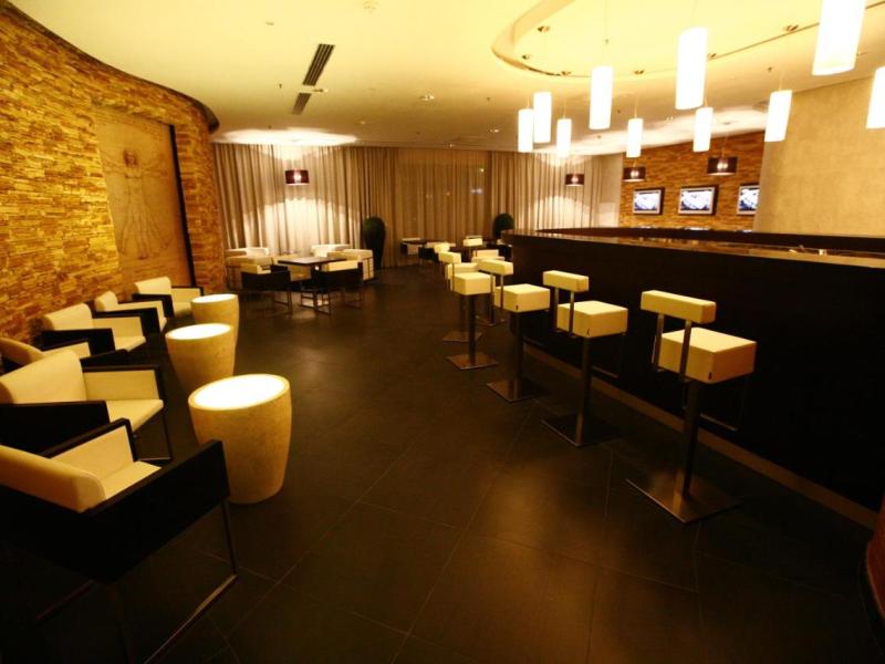 Mira Hotel