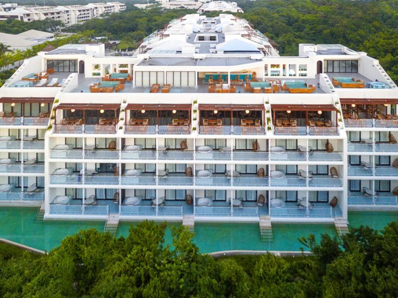 Ocean Riviera Paradise