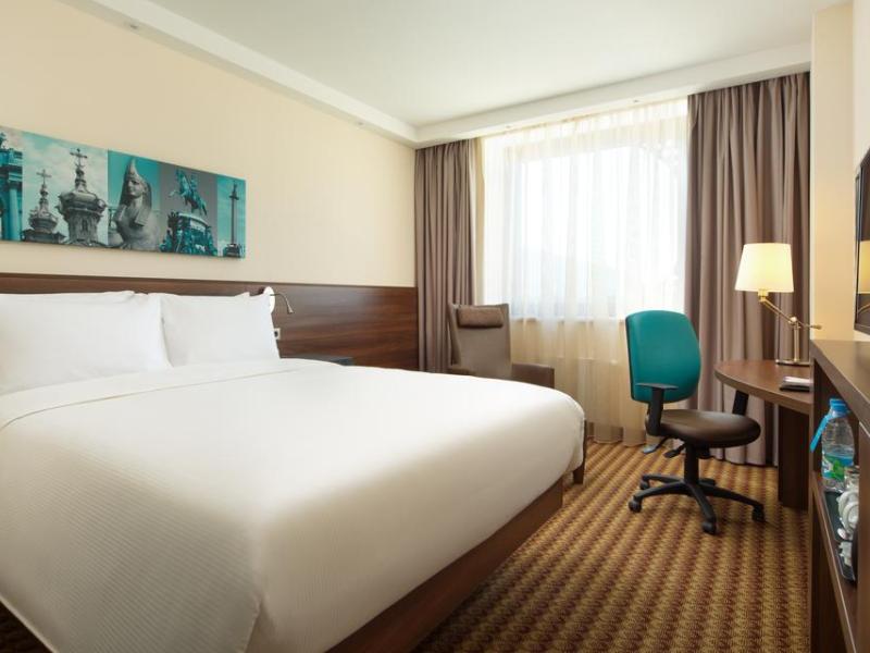 Hampton by Hilton Saint Petersburg ExpoForum