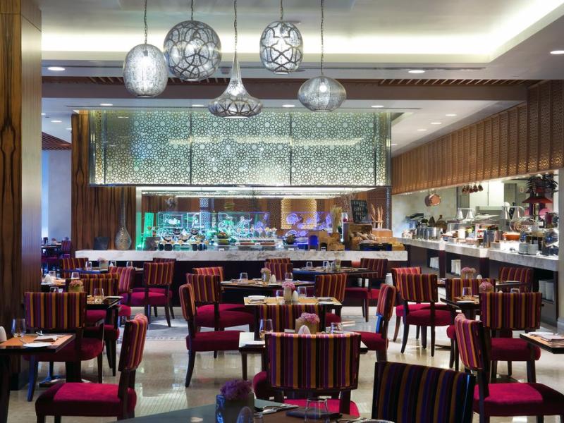 Bab Al Qasr - Beach Hotel and Resort Apartments