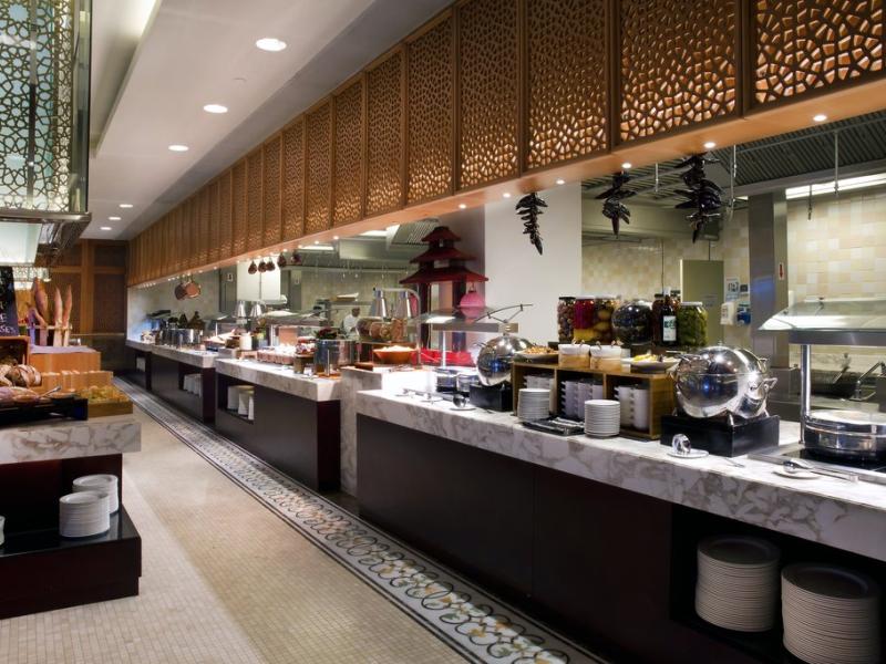 Bab Al Qasr - Beach Hotel and Resort Apartments