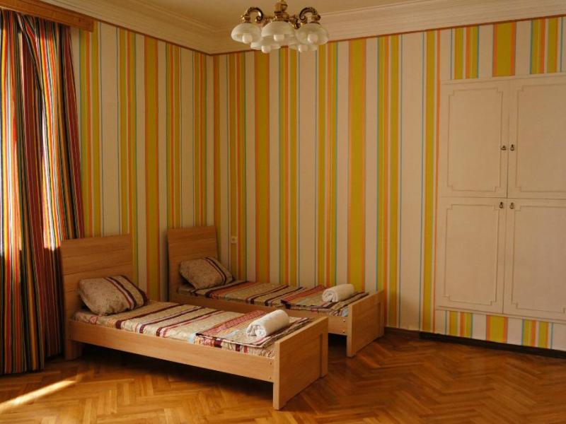 Dvizh Eli Spali Hostel