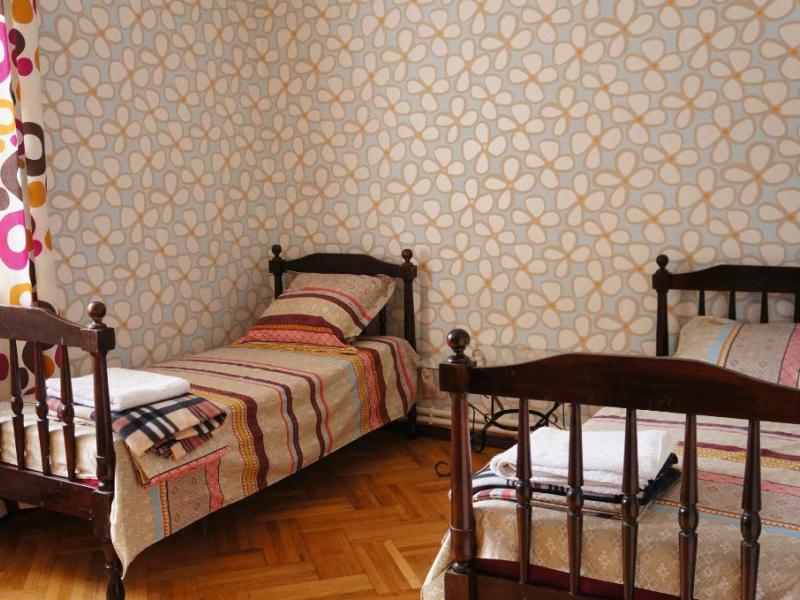 Dvizh Eli Spali Hostel