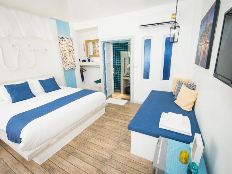 The White Knot Resort