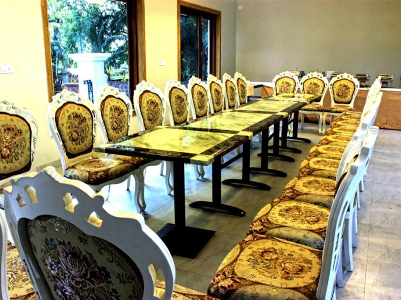 The Grand Leoney Resort