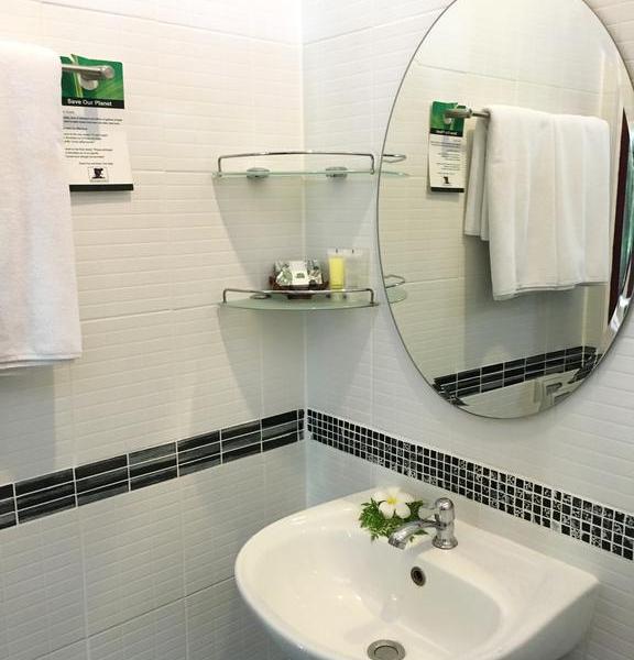 Eden Bungalow Resort