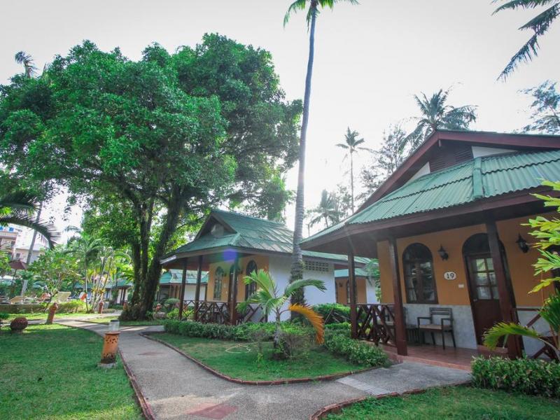 Eden Bungalow Resort